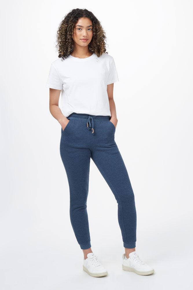 https://www.knowtheorigin.com/cdn/shop/products/Womens-Blue-Sweatpant-Sustainable_2.jpg?v=1646317247